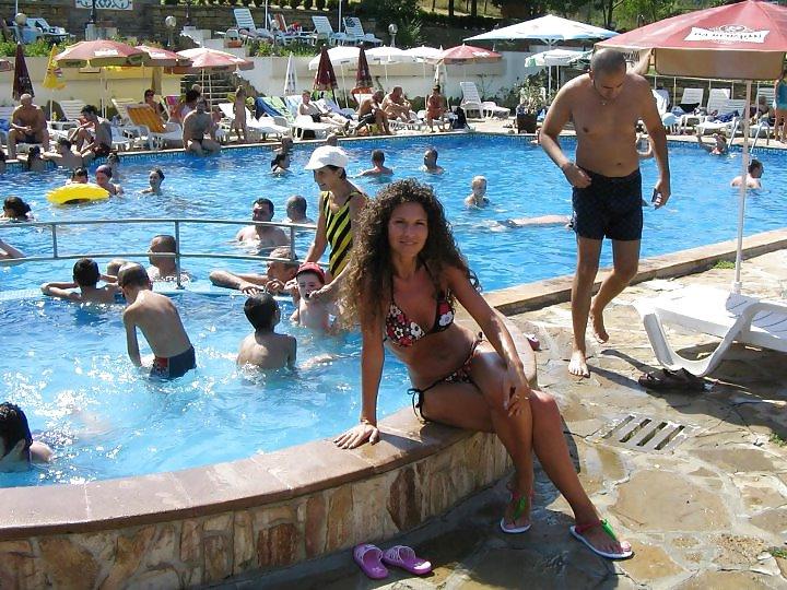 25P Sexy mommy from facebook. dirty comments pls