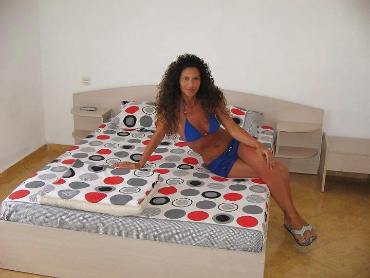 25P Sexy mommy from facebook. dirty comments pls