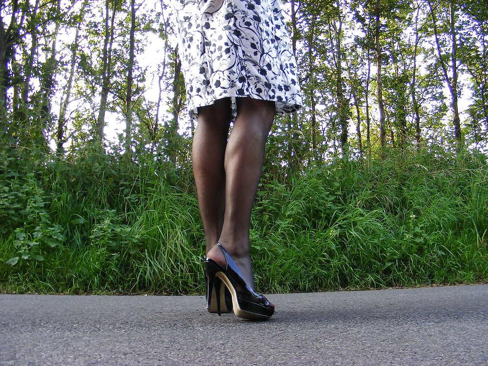 25P Heels and a summer dress