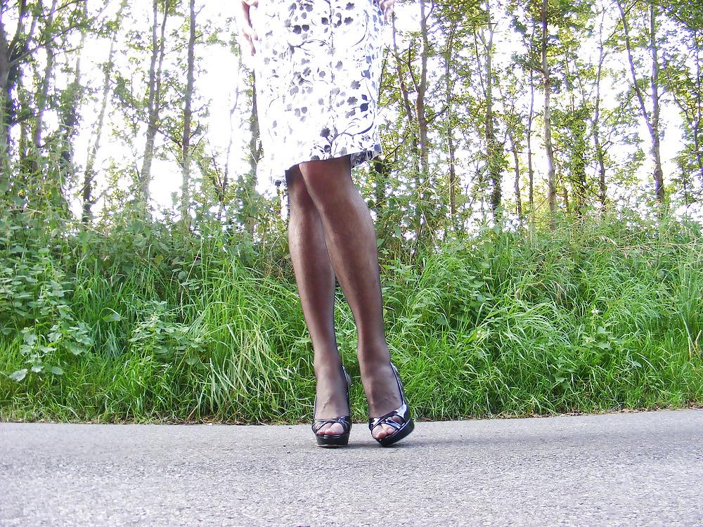 25P Heels and a summer dress