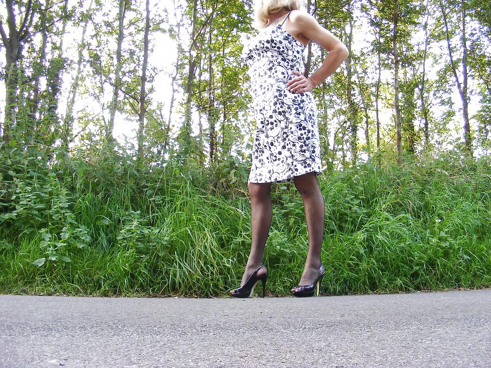 25P Heels and a summer dress