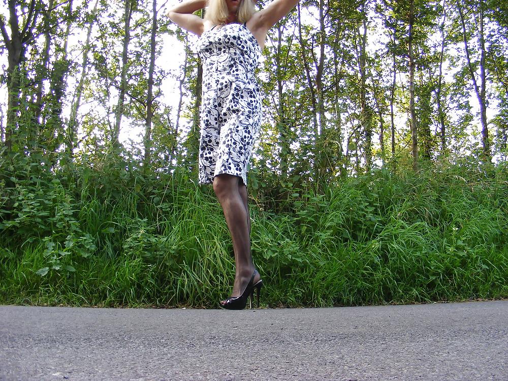 25P Heels and a summer dress