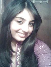 25P Pakistani Young Beautiful Girls