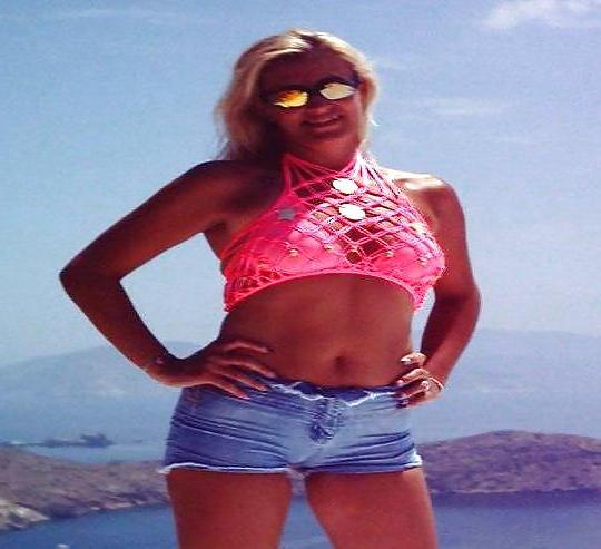 25P HOLIDAYS HOT FRENCH SEA SUN SEX BLOND BEATCH AT RE