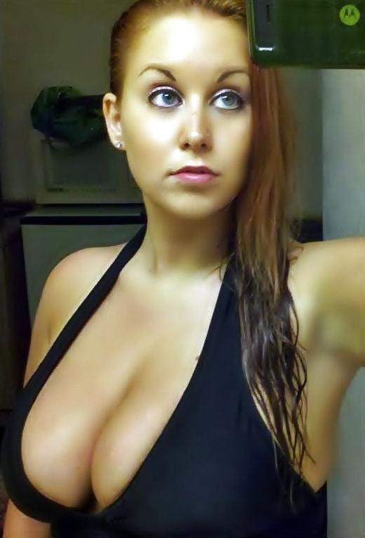 25P Busty Amateurs Mix