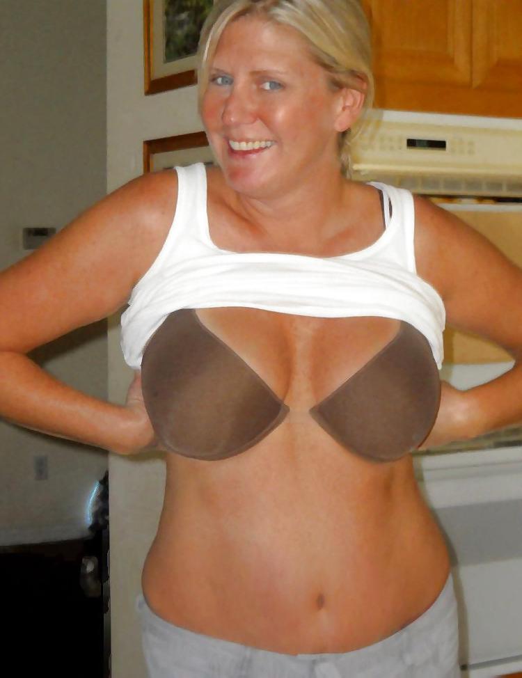 25P Busty Amateurs Mix