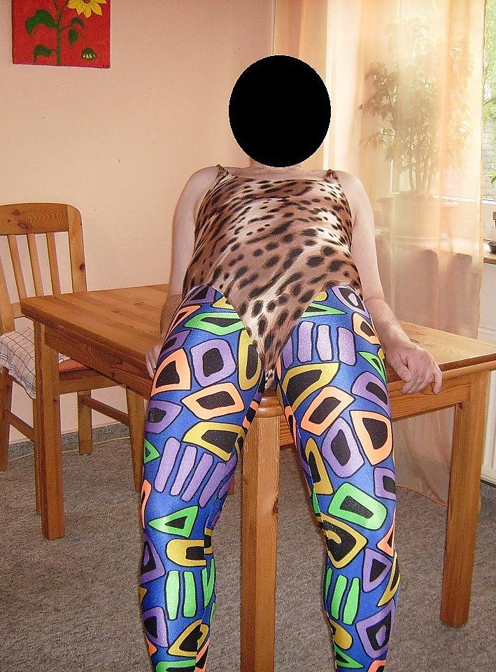 11P Swimsuit badeanzug und leggins 