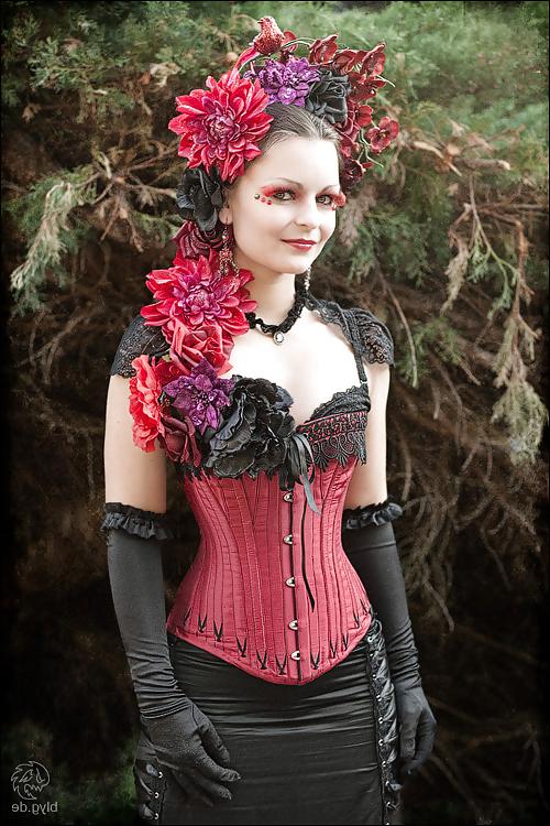 25P Corset 12!