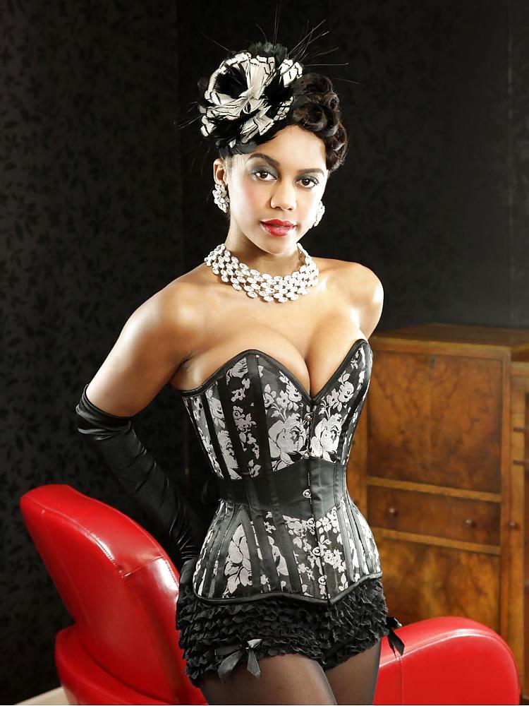 25P Corset 12!