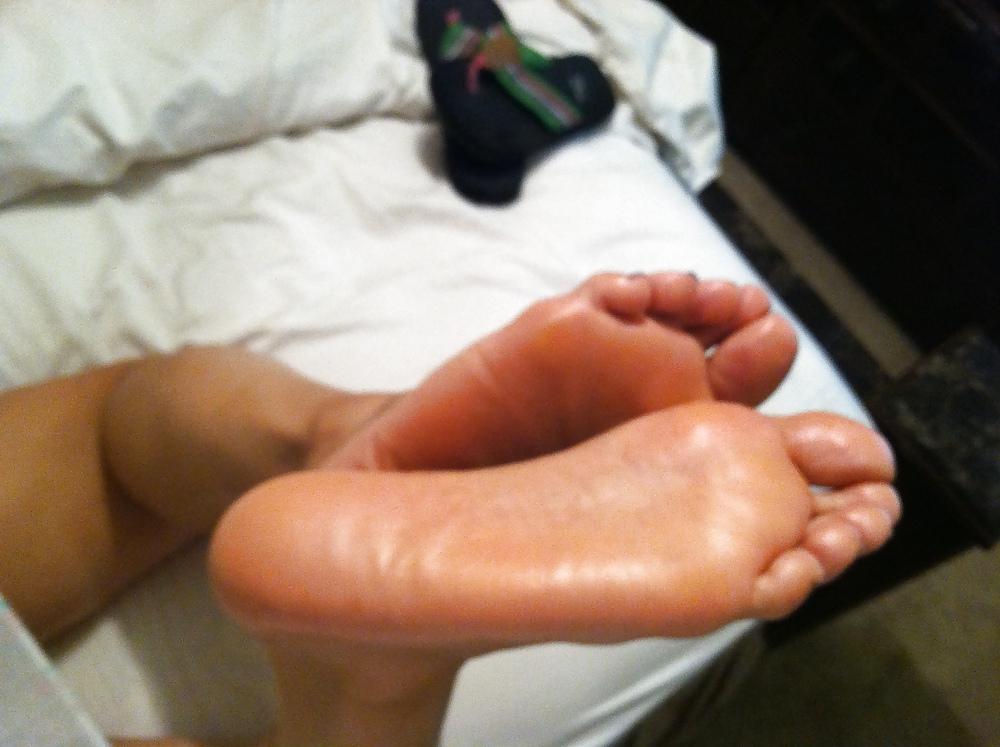 10P Hot Footjob