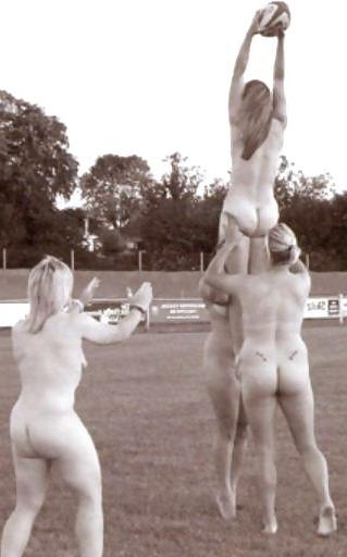 21P Dirty Rugby Girls