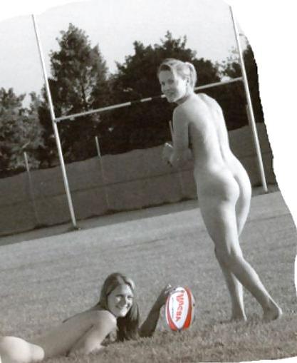 21P Dirty Rugby Girls
