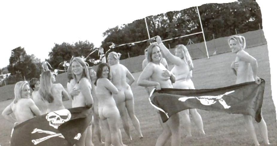 21P Dirty Rugby Girls
