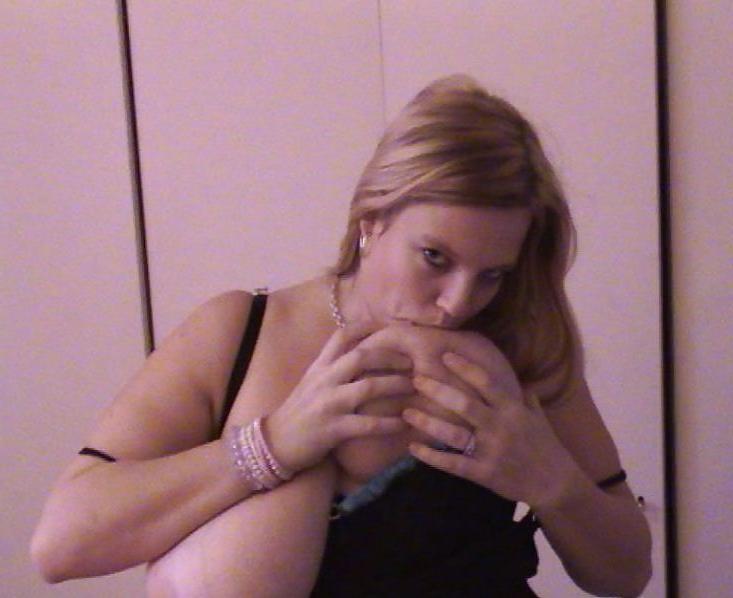 20P Busty MilF Sucking My Cock