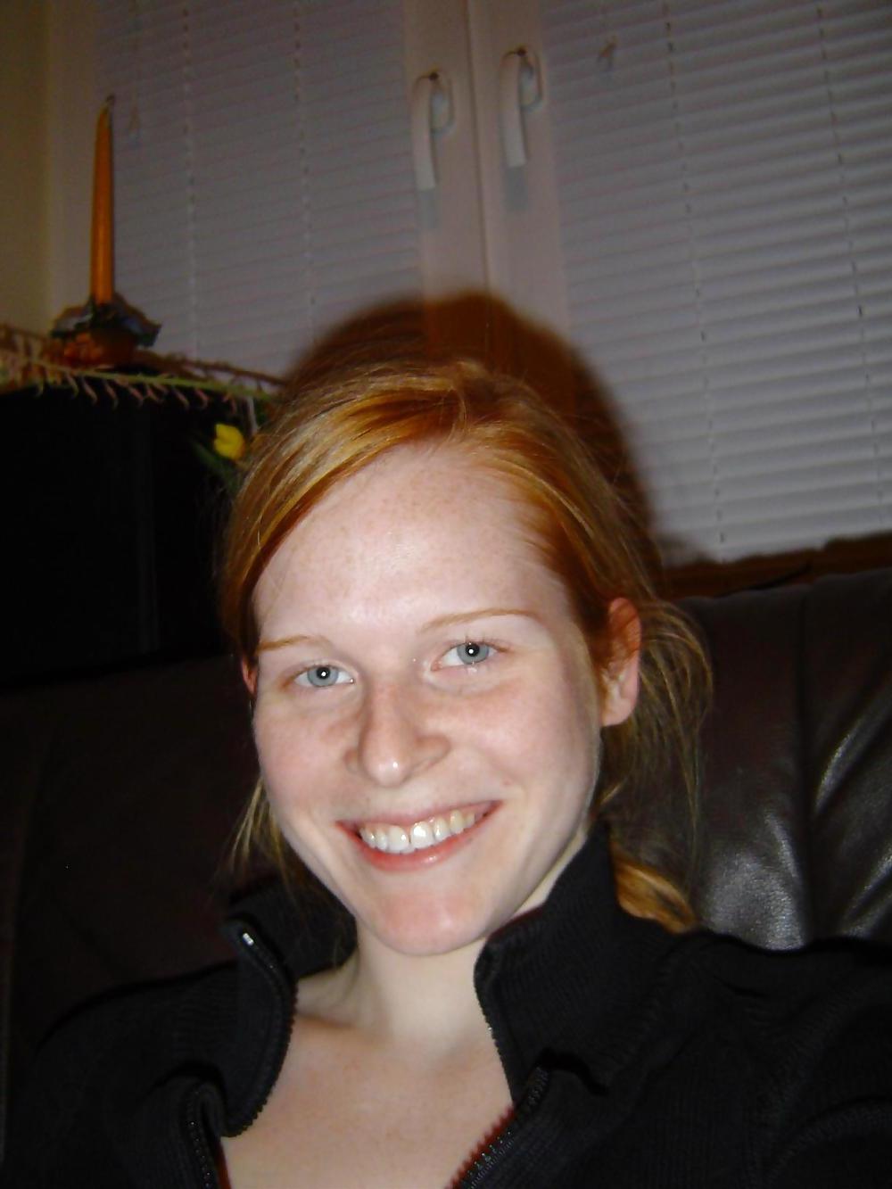 23P Pale Strawberry Blonde 