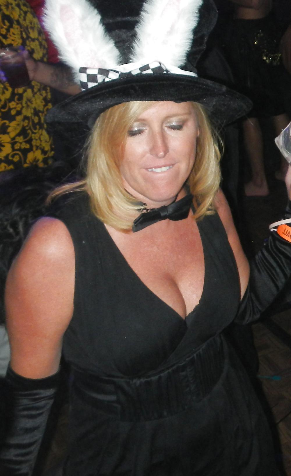 23P Busty Flickr Milf 7 (non-nude)