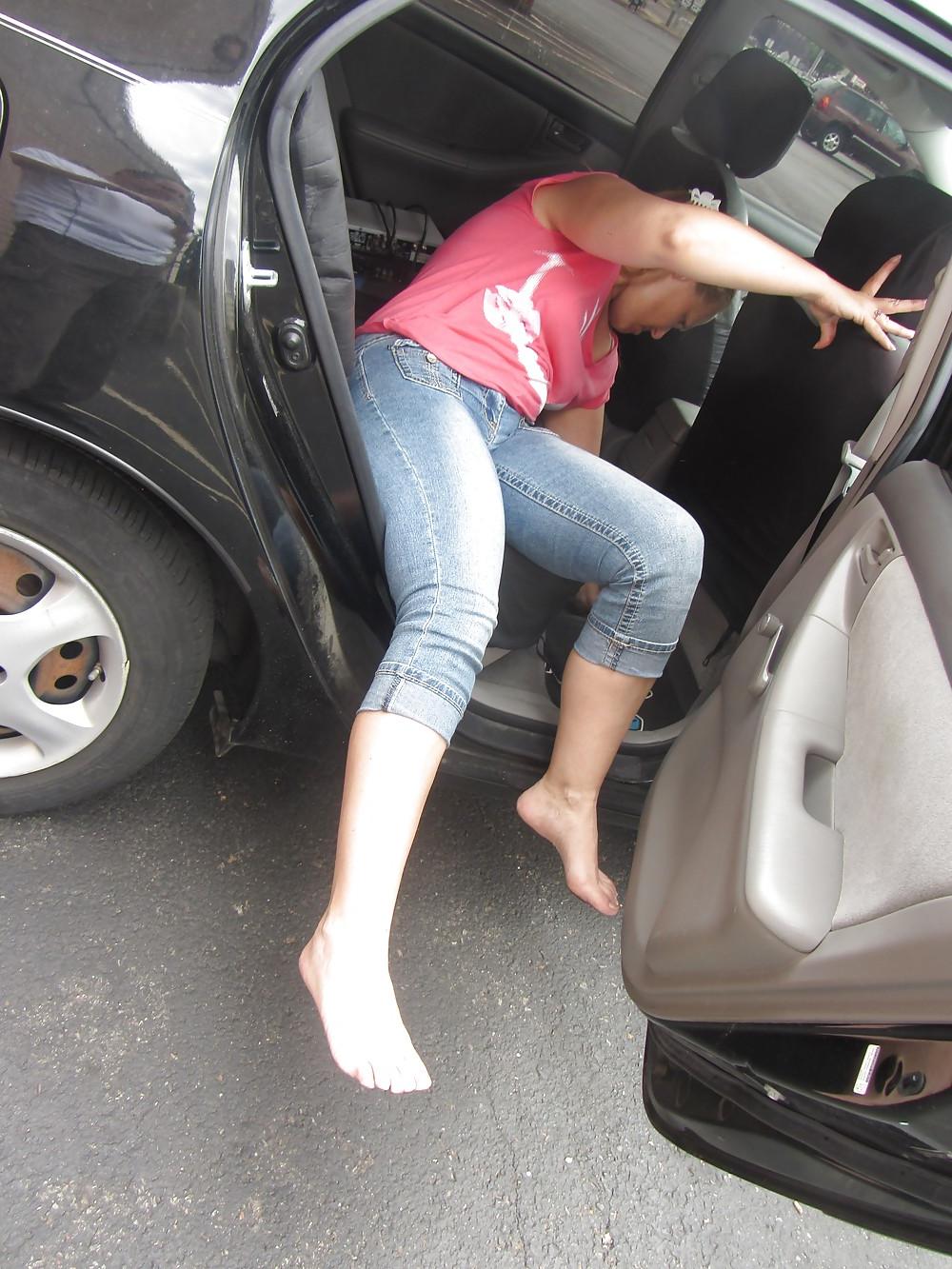 21P Tight Jeans & Dirty Barefeet