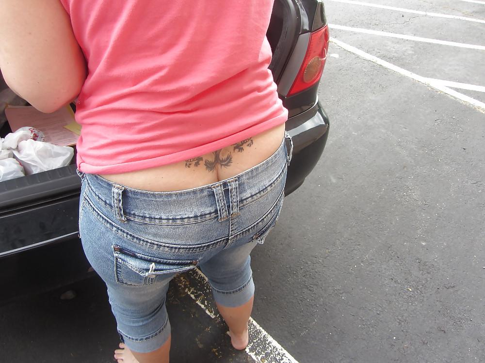 21P Tight Jeans & Dirty Barefeet