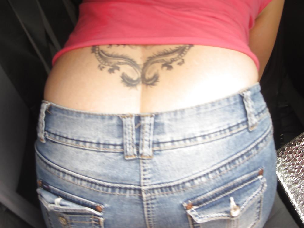21P Tight Jeans & Dirty Barefeet