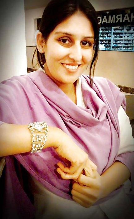 10P Beautiful Pakistani Girl from Kharian 