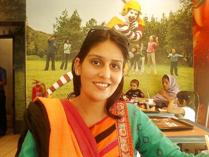 10P Beautiful Pakistani Girl from Kharian 