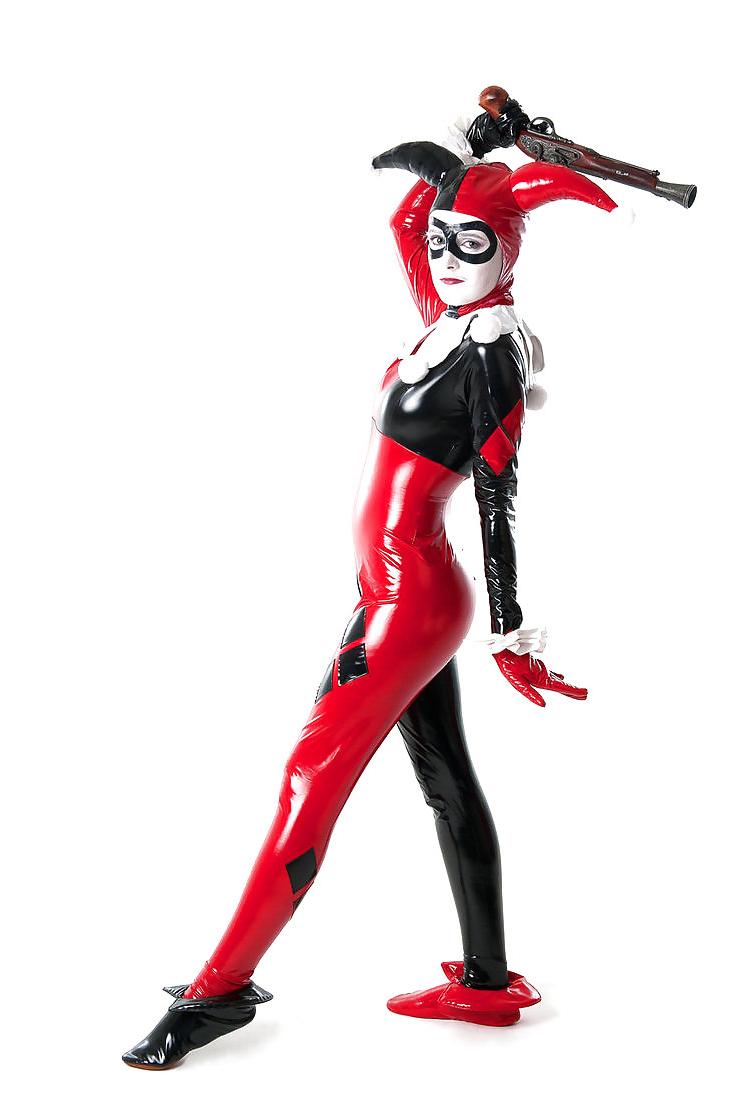 25P Hot Cosplay Girlz