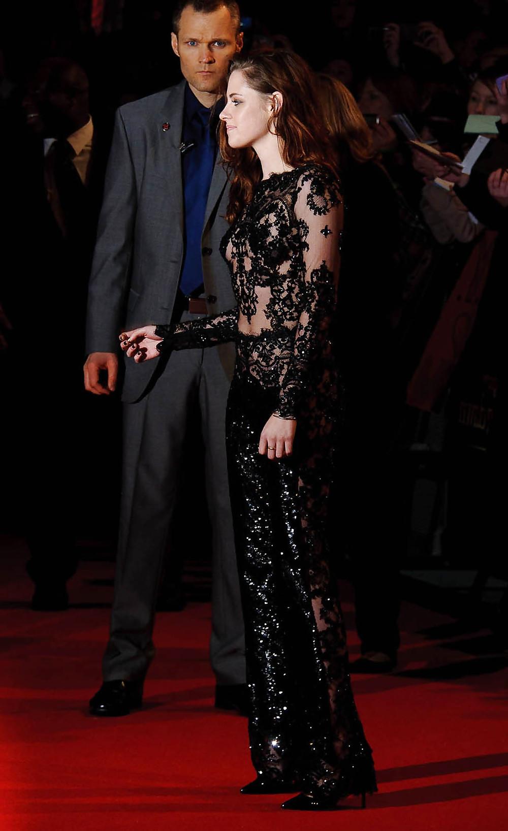 25P Kristen Stewart in a transparent dress