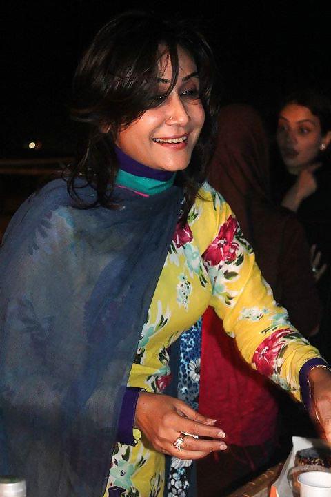 24P Pakistani Milf Shazia for big black cocks and cumshots