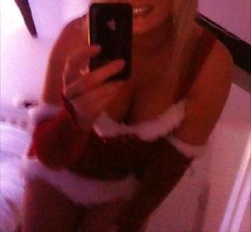 25P NUDE BLONDE FRENCH STREAP HOT SEX