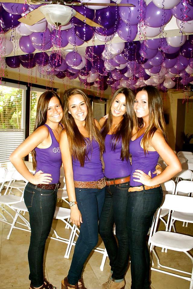 25P Hot Horny Little College Sluts