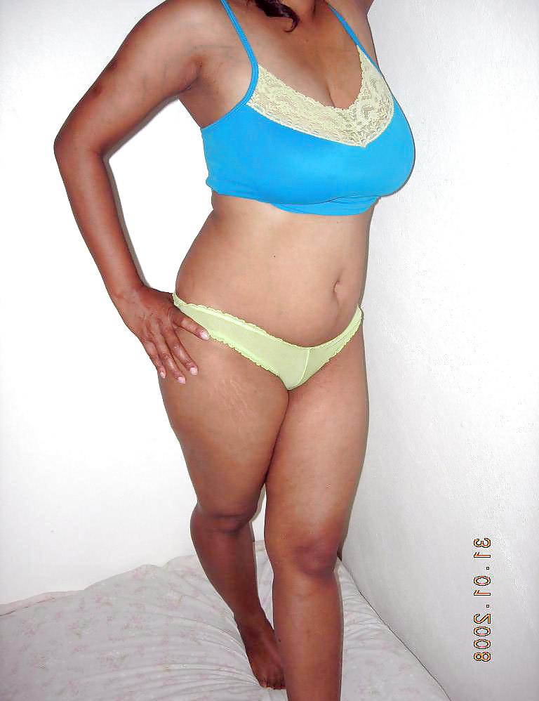 14P Busty indian wife