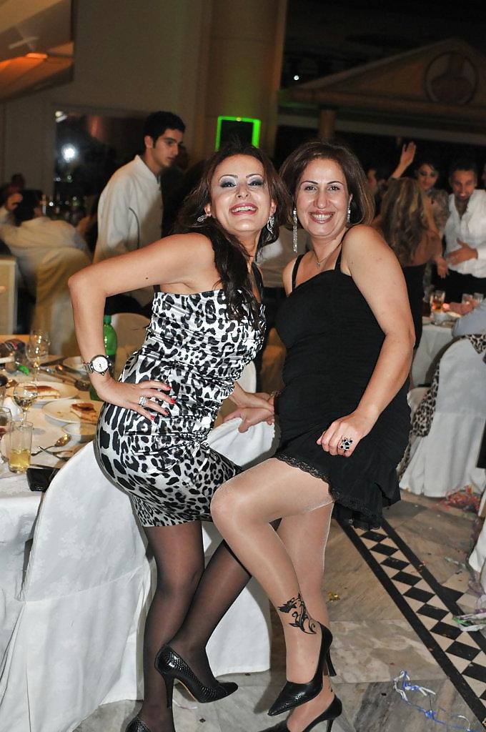 25P Milfs in pantyhose