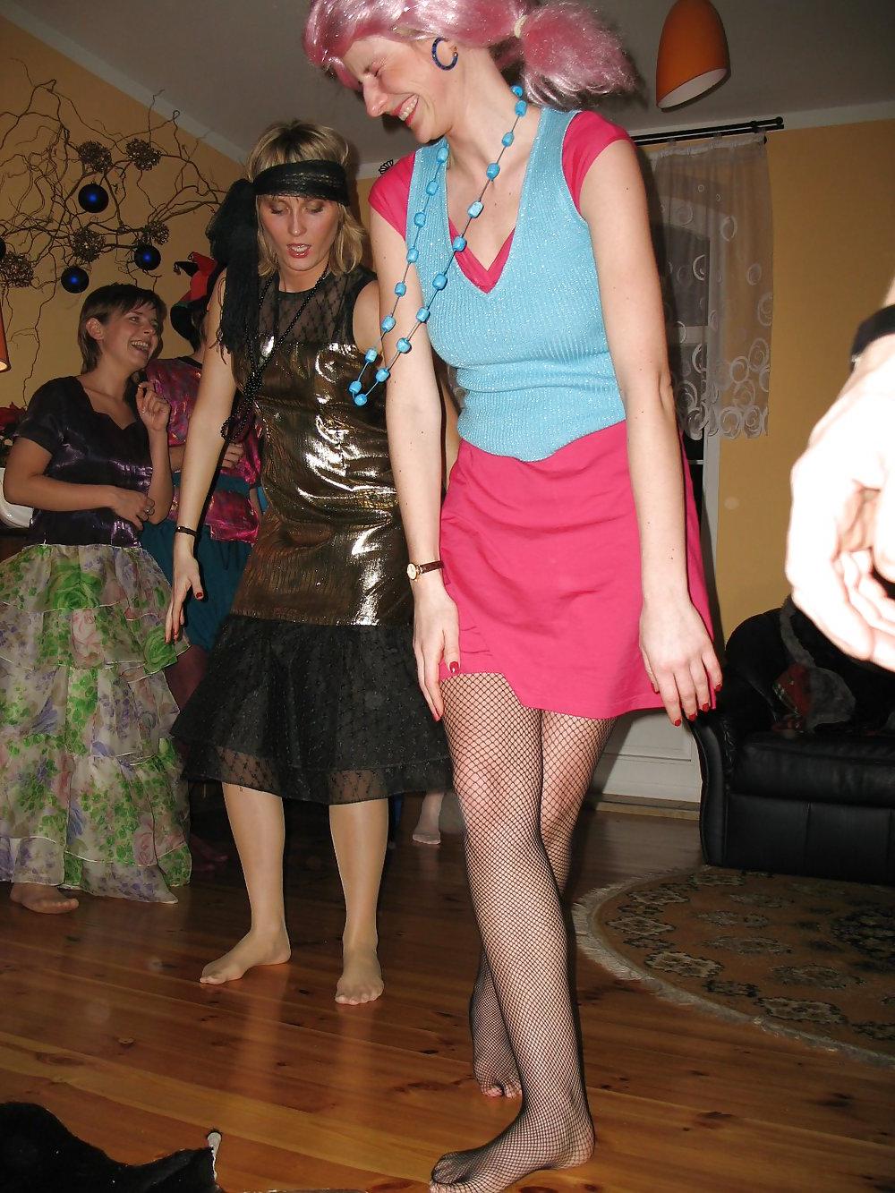 25P Milfs in pantyhose