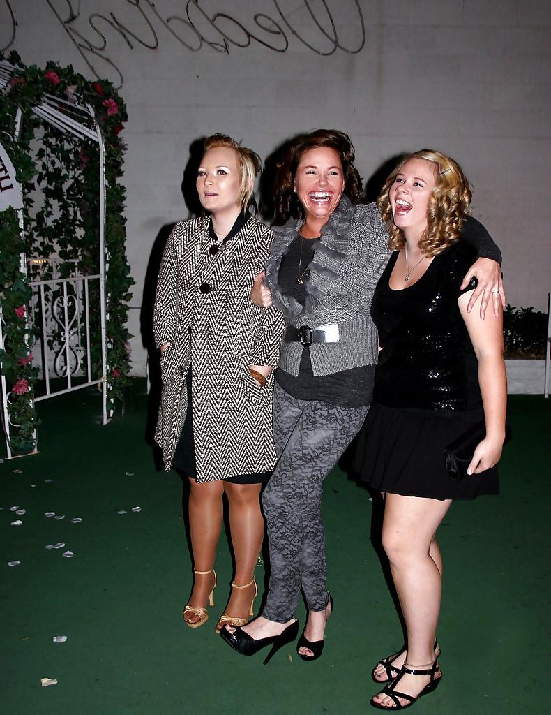 25P Milfs in pantyhose
