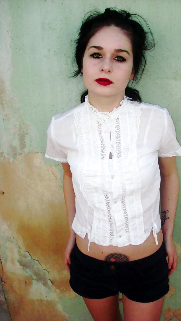 22P Slim sexy pale-skin brunette
