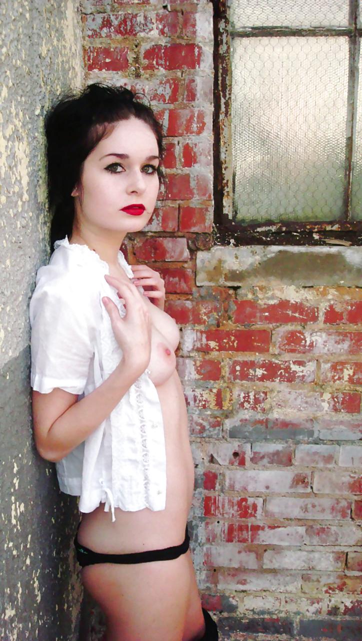 22P Slim sexy pale-skin brunette