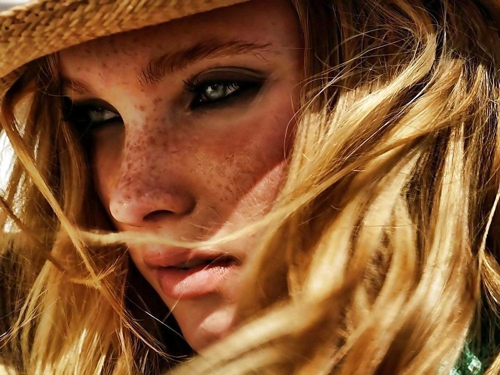 25P Freckles....