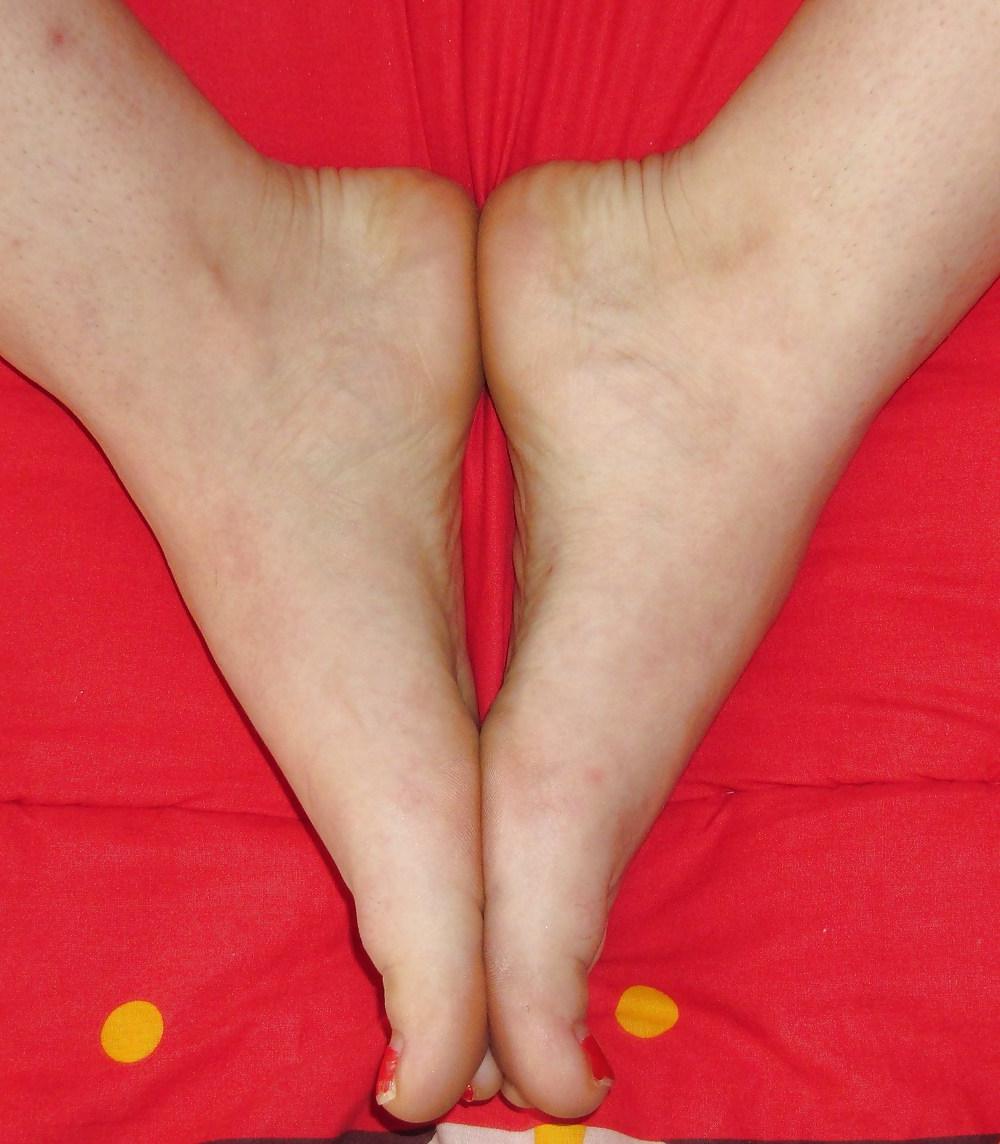 9P Dirty soles need thick cum.