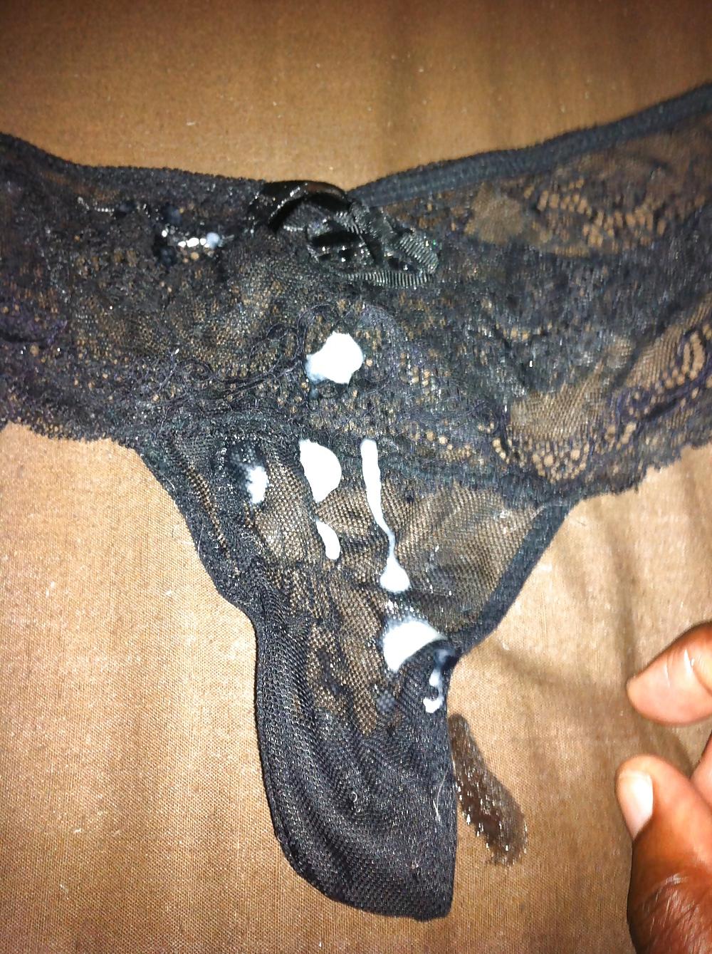 5P Early mornin cum ova my gf,s already dirty knickers