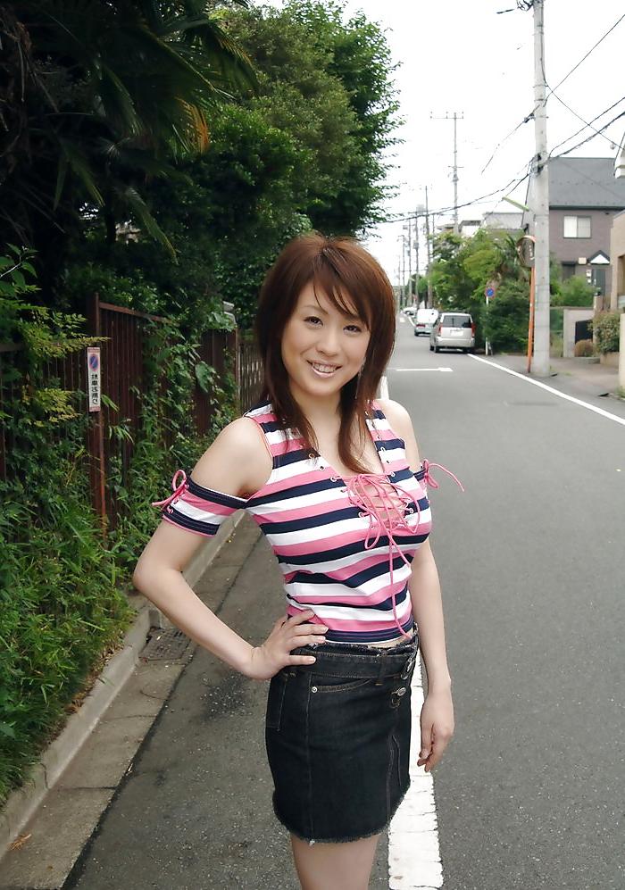 14P JAPANESE BIG BUSTY - Nana Aoyama