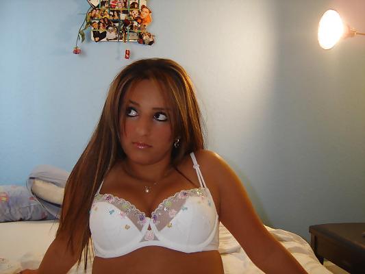 25P Some Busty Firm Amateur Babes