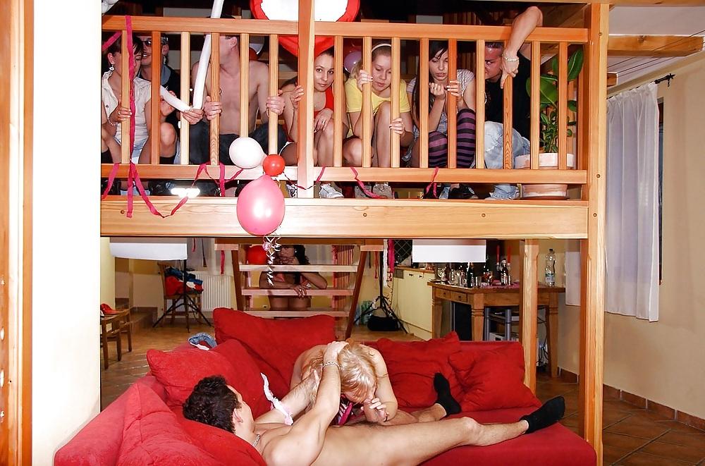 9P Sex Party