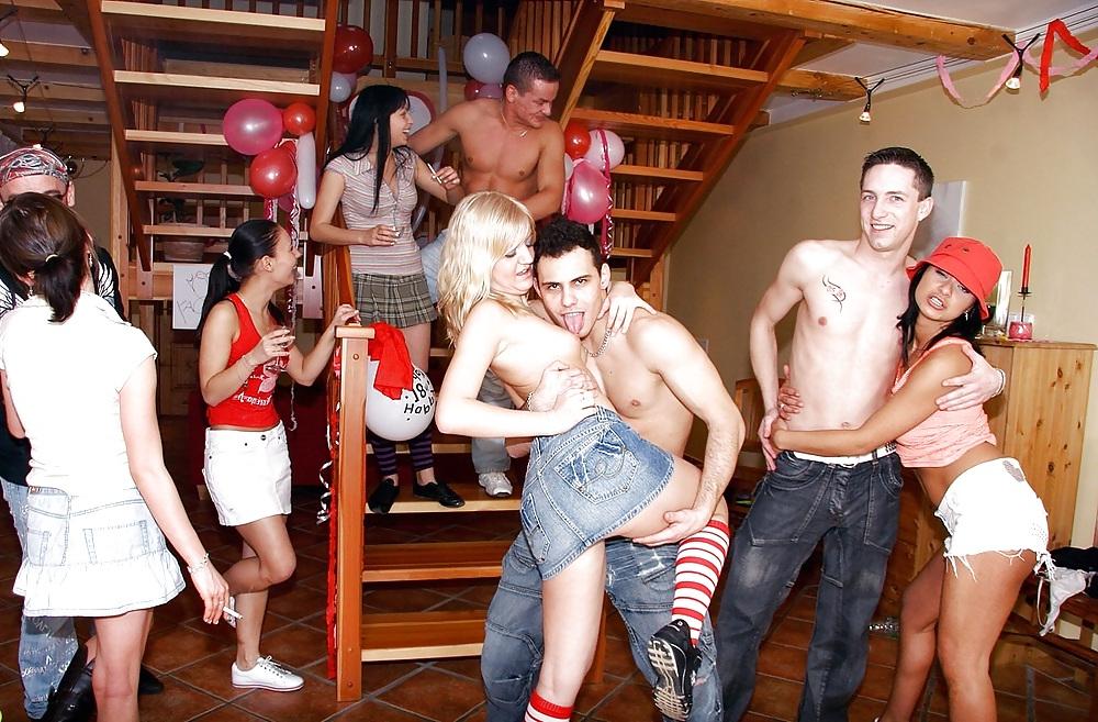 9P Sex Party