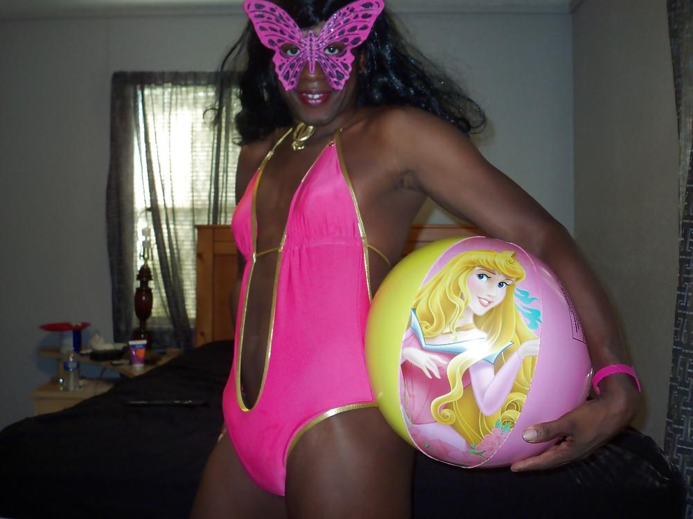 14P Pretty in Pink (Swimsuit Edition)
