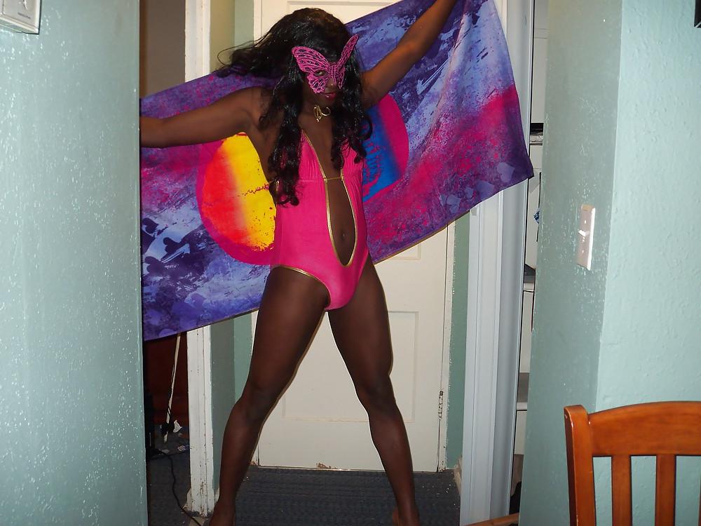 14P Pretty in Pink (Swimsuit Edition)