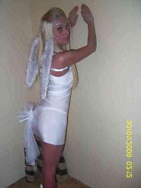25P Slutz in fancy dress 6