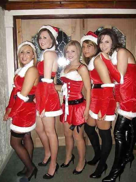 25P Slutz in fancy dress 6