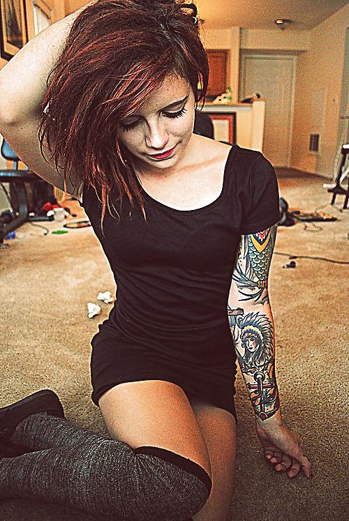 25P Girls on tight dress 2