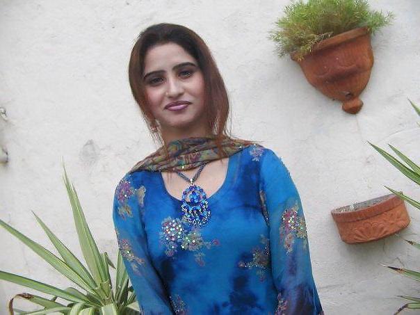 19P Pakistani whore i fucked in Murree 2011
