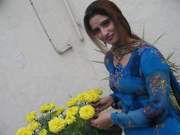 19P Pakistani whore i fucked in Murree 2011